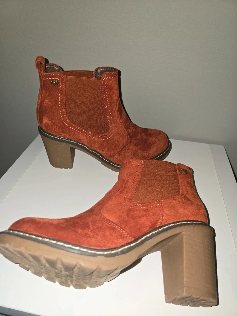 Women's Suede Chelsea Ankle Bootie in Rust - Chunky Heel